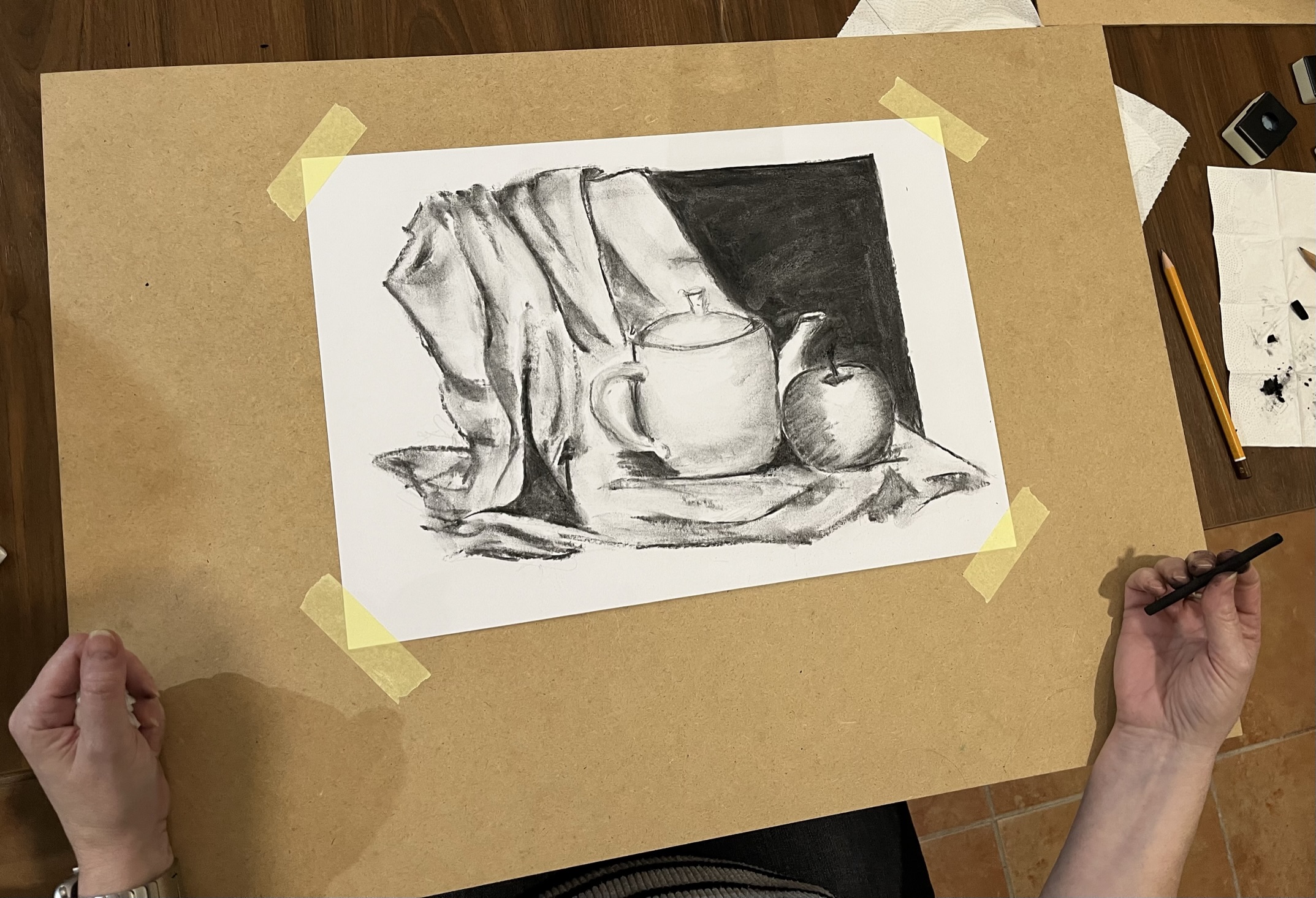 kresba uhlem - zátiší